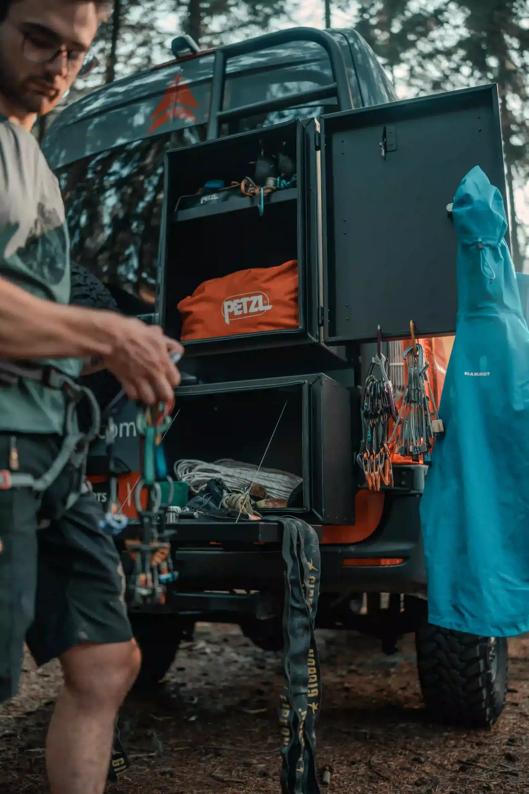 Cargo Box 700 - Image 17