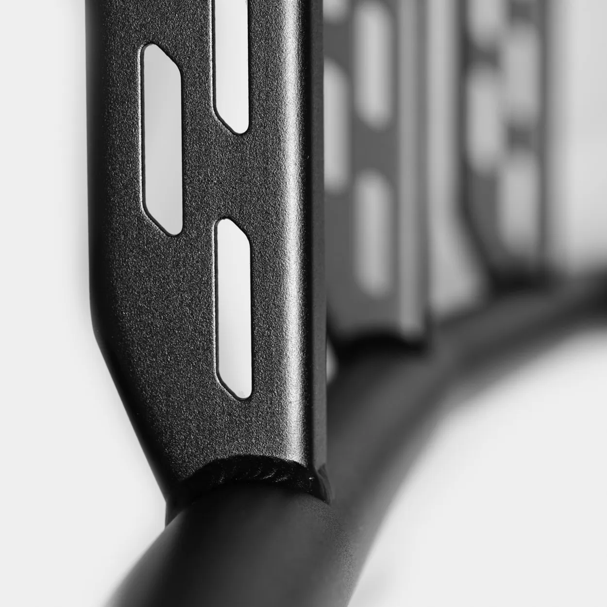 Side Ladder H2 - Image 14