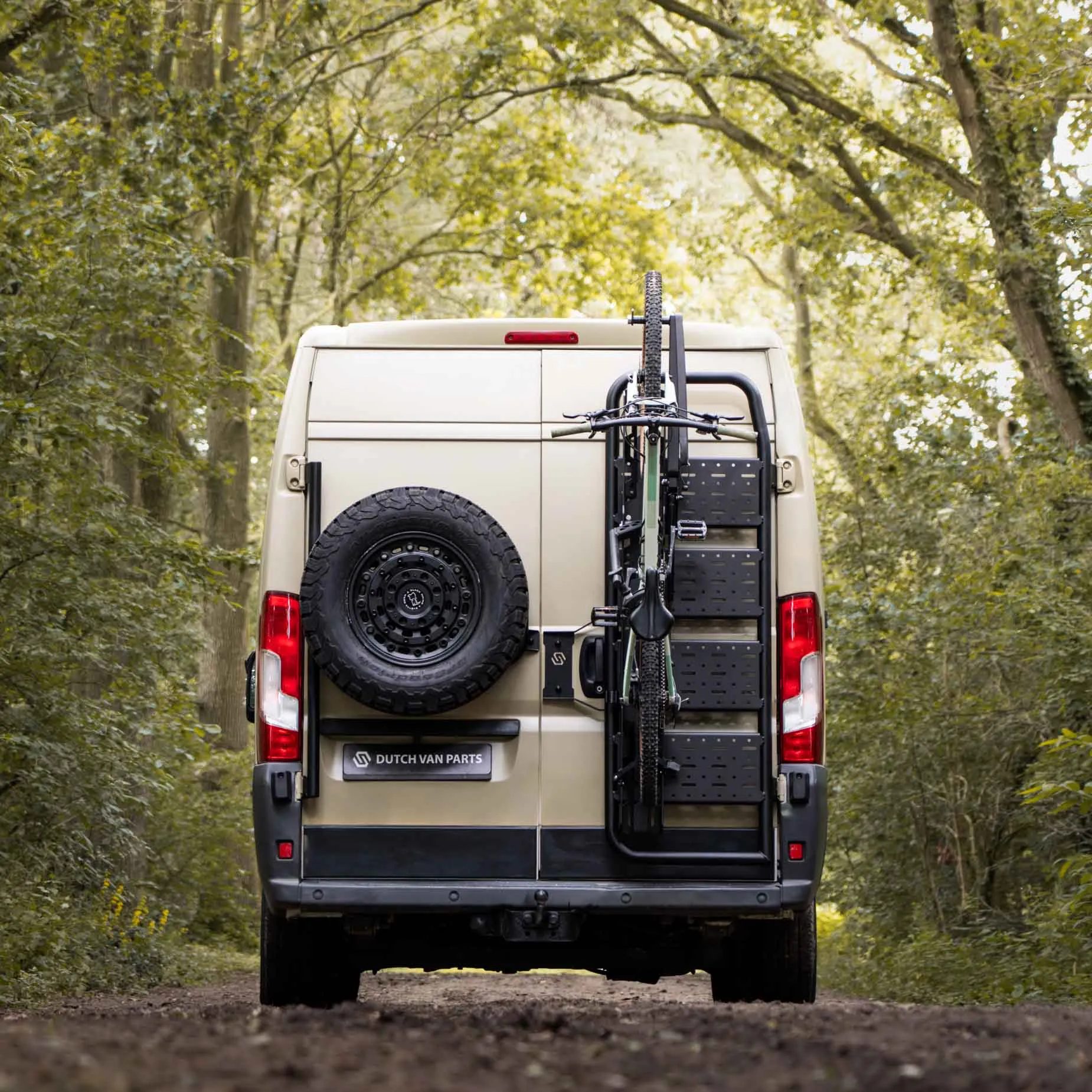 Tire carrier - Image 5